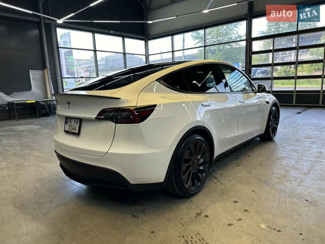 Белый Тесла Model Y, объемом двигателя 0 л и пробегом 22 тыс. км за 34500 $, фото 7 на Automoto.ua