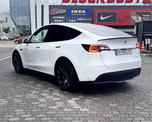 Білий Тесла Model Y, об'ємом двигуна 0 л та пробігом 7 тис. км за 35000 $, фото 7 на Automoto.ua