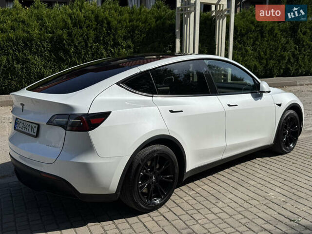 Белый Тесла Model Y, объемом двигателя 0 л и пробегом 13 тыс. км за 29500 $, фото 3 на Automoto.ua
