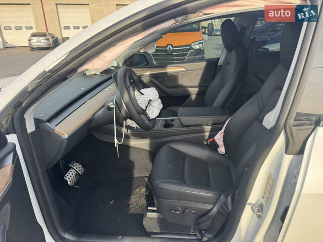 Белый Тесла Model Y, объемом двигателя 0 л и пробегом 5 тыс. км за 17800 $, фото 18 на Automoto.ua