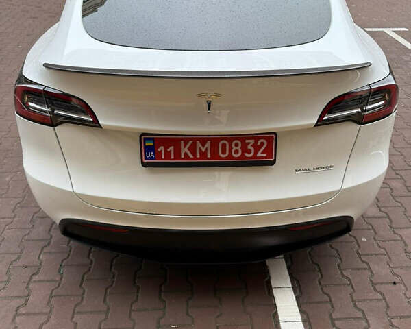 Белый Тесла Model Y, объемом двигателя 0 л и пробегом 17 тыс. км за 31300 $, фото 9 на Automoto.ua