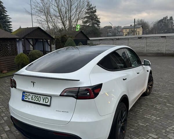 Білий Тесла Model Y, об'ємом двигуна 0 л та пробігом 8 тис. км за 34500 $, фото 6 на Automoto.ua