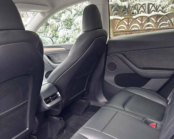 Белый Тесла Model Y, объемом двигателя 0 л и пробегом 16 тыс. км за 30999 $, фото 45 на Automoto.ua