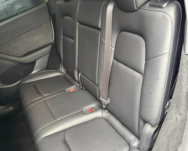 Белый Тесла Model Y, объемом двигателя 0 л и пробегом 17 тыс. км за 31300 $, фото 13 на Automoto.ua