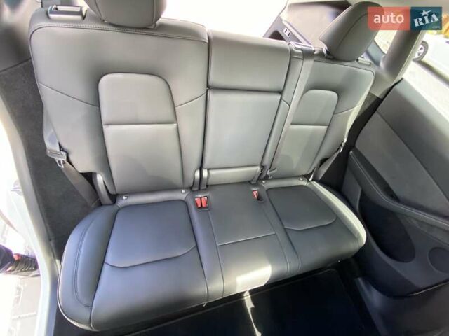 Білий Тесла Model Y, об'ємом двигуна 0 л та пробігом 11 тис. км за 34800 $, фото 20 на Automoto.ua