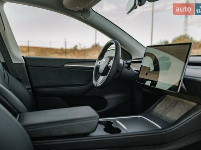 Білий Тесла Model Y, об'ємом двигуна 0 л та пробігом 5 тис. км за 29900 $, фото 36 на Automoto.ua
