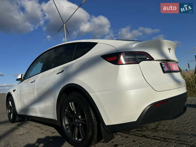 Тесла Model Y 2024 у Жовкві на Automoto.ua Білий Тесла Model Y, об'ємом двигуна 0 л та пробігом 30 тис. км за 33000 $, фото 1 на Automoto.ua