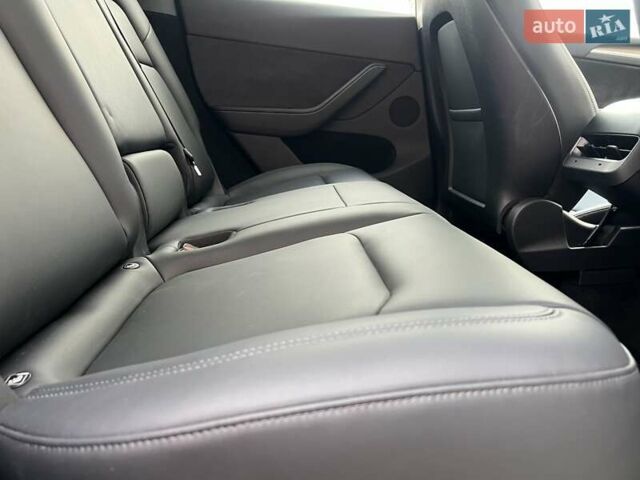 Белый Тесла Model Y, объемом двигателя 0 л и пробегом 2 тыс. км за 34500 $, фото 20 на Automoto.ua