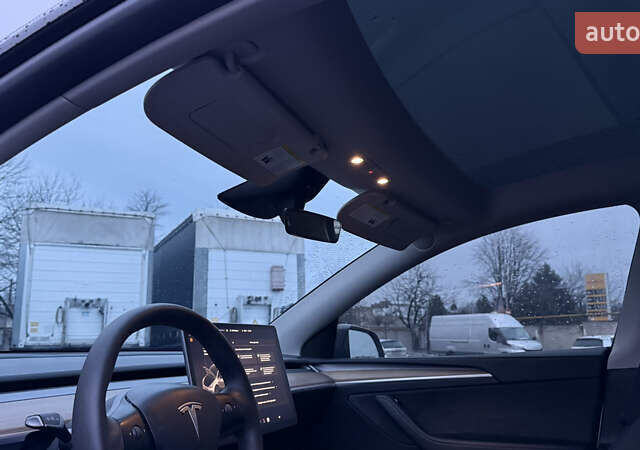 Білий Тесла Model Y, об'ємом двигуна 0 л та пробігом 96 тис. км за 19900 $, фото 17 на Automoto.ua