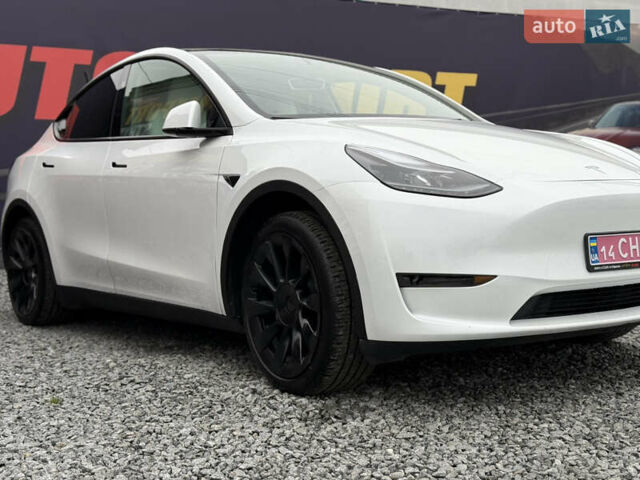 Белый Тесла Model Y, объемом двигателя 0 л и пробегом 23 тыс. км за 26500 $, фото 4 на Automoto.ua