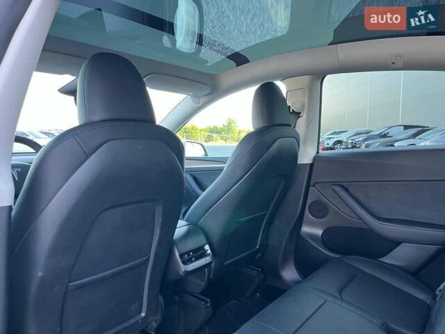 Белый Тесла Model Y, объемом двигателя 0 л и пробегом 34 тыс. км за 30890 $, фото 35 на Automoto.ua