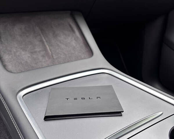 Белый Тесла Model Y, объемом двигателя 0 л и пробегом 16 тыс. км за 30999 $, фото 63 на Automoto.ua
