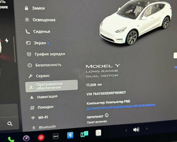 Белый Тесла Model Y, объемом двигателя 0 л и пробегом 17 тыс. км за 37500 $, фото 1 на Automoto.ua
