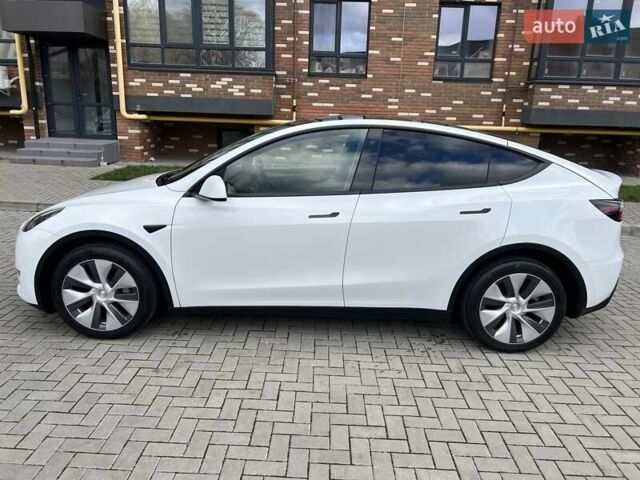 Белый Тесла Model Y, объемом двигателя 0 л и пробегом 2 тыс. км за 34500 $, фото 9 на Automoto.ua