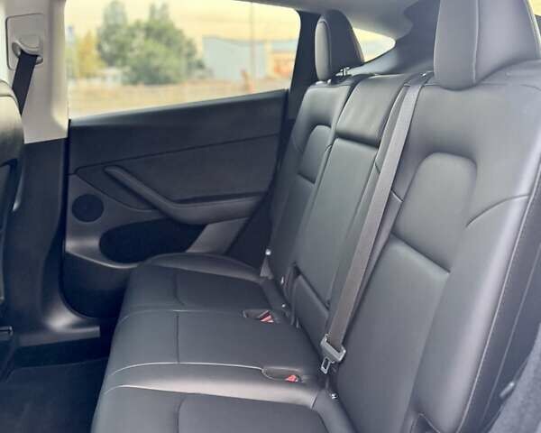 Белый Тесла Model Y, объемом двигателя 0 л и пробегом 3 тыс. км за 34498 $, фото 20 на Automoto.ua