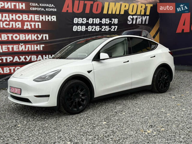 Белый Тесла Model Y, объемом двигателя 0 л и пробегом 23 тыс. км за 26500 $, фото 1 на Automoto.ua