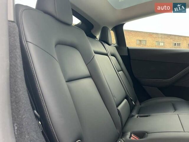 Белый Тесла Model Y, объемом двигателя 0 л и пробегом 2 тыс. км за 34500 $, фото 21 на Automoto.ua