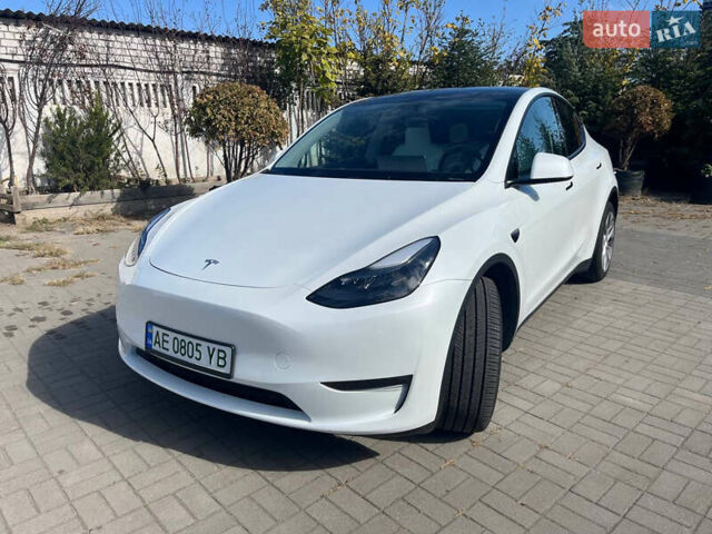 Белый Тесла Model Y, объемом двигателя 0 л и пробегом 39 тыс. км за 30999 $, фото 3 на Automoto.ua