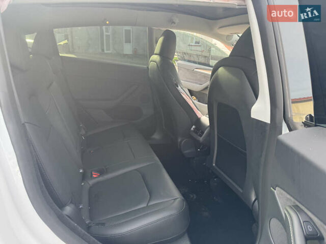 Белый Тесла Model Y, объемом двигателя 0 л и пробегом 5 тыс. км за 17800 $, фото 22 на Automoto.ua