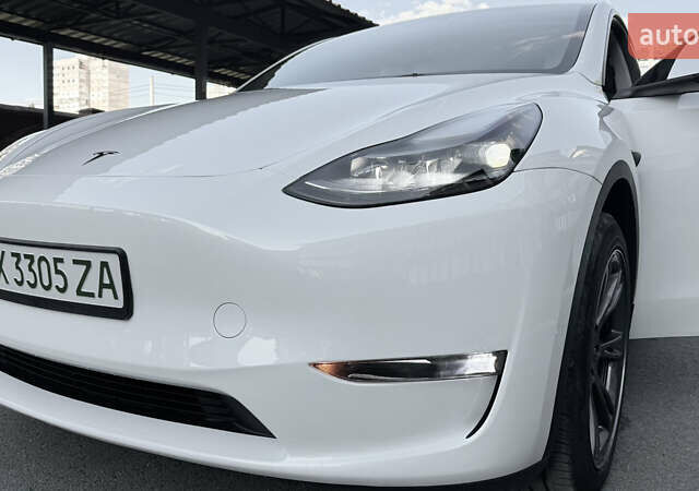 Белый Тесла Model Y, объемом двигателя 0 л и пробегом 10 тыс. км за 29500 $, фото 11 на Automoto.ua