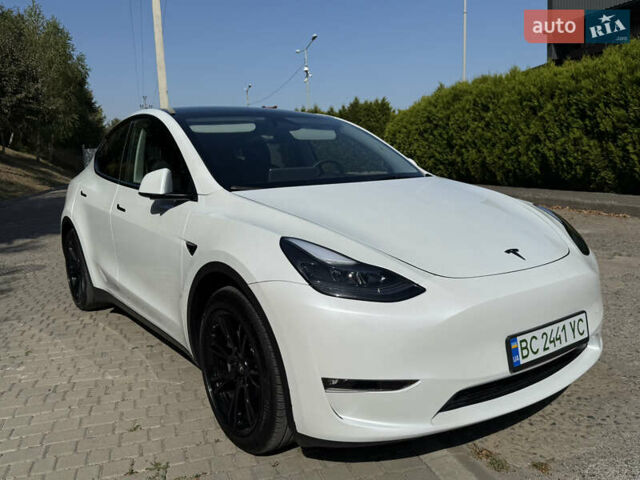 Белый Тесла Model Y, объемом двигателя 0 л и пробегом 13 тыс. км за 29500 $, фото 9 на Automoto.ua