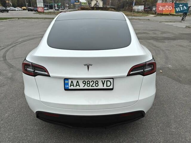 Белый Тесла Model Y, объемом двигателя 0 л и пробегом 18 тыс. км за 29000 $, фото 1 на Automoto.ua
