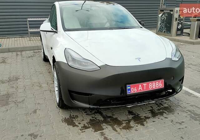 Белый Тесла Model Y, объемом двигателя 0 л и пробегом 7 тыс. км за 27500 $, фото 8 на Automoto.ua