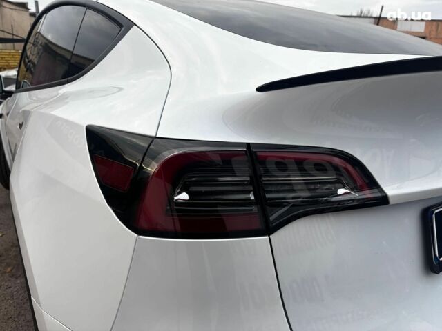 Белый Тесла Model Y, объемом двигателя 0 л и пробегом 25 тыс. км за 33290 $, фото 14 на Automoto.ua