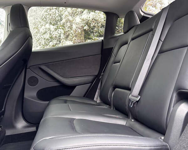 Белый Тесла Model Y, объемом двигателя 0 л и пробегом 16 тыс. км за 30999 $, фото 44 на Automoto.ua