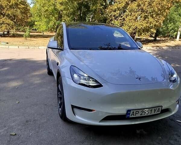 Білий Тесла Model Y, об'ємом двигуна 0 л та пробігом 25 тис. км за 32500 $, фото 2 на Automoto.ua