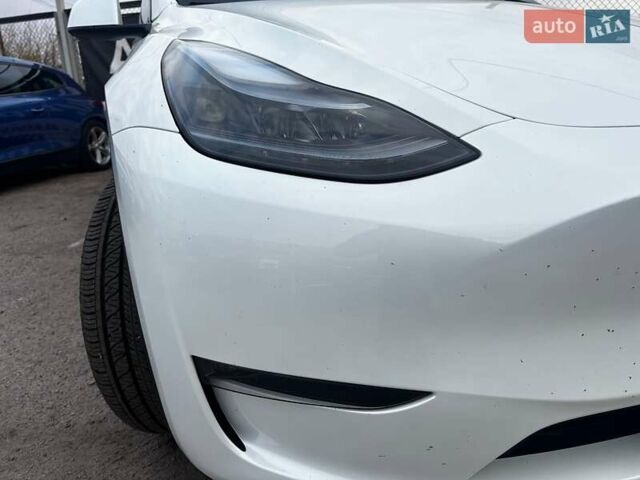 Белый Тесла Model Y, объемом двигателя 0 л и пробегом 25 тыс. км за 33290 $, фото 8 на Automoto.ua