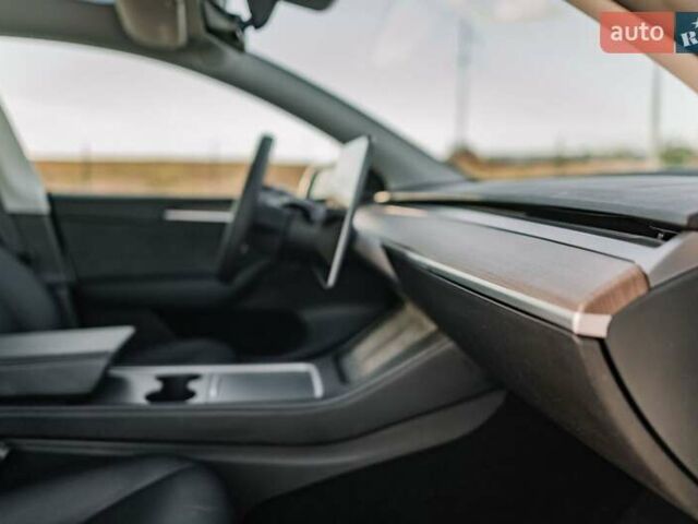 Білий Тесла Model Y, об'ємом двигуна 0 л та пробігом 5 тис. км за 29900 $, фото 21 на Automoto.ua