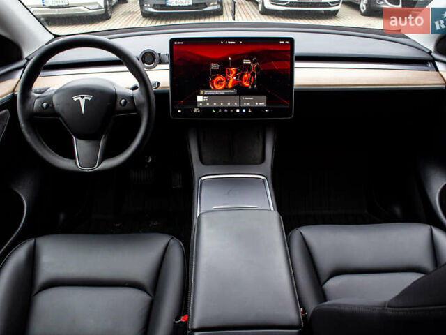 Білий Тесла Model Y, об'ємом двигуна 0 л та пробігом 11 тис. км за 30000 $, фото 29 на Automoto.ua