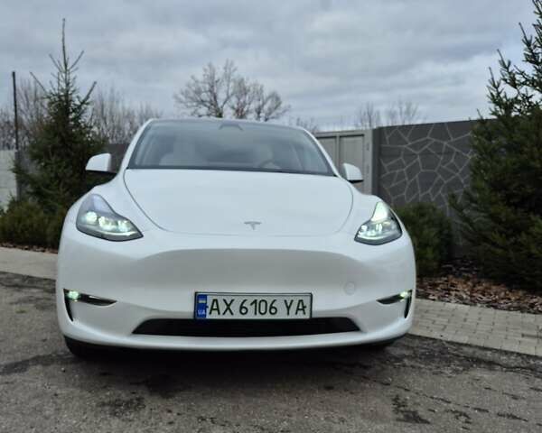 Білий Тесла Model Y, об'ємом двигуна 0 л та пробігом 8 тис. км за 30500 $, фото 2 на Automoto.ua