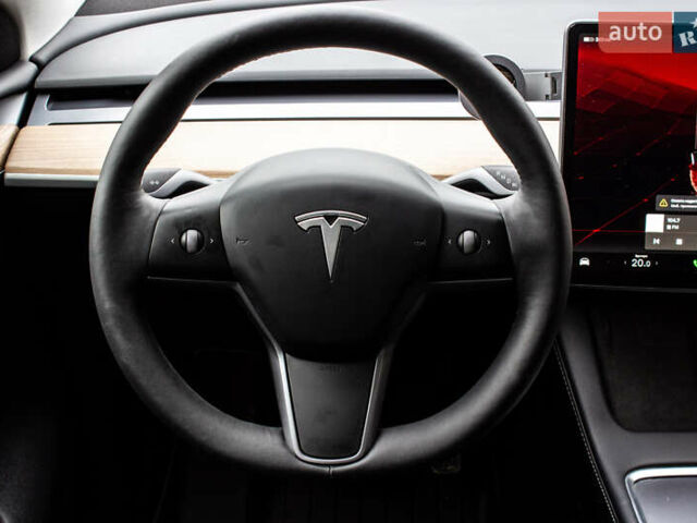 Білий Тесла Model Y, об'ємом двигуна 0 л та пробігом 11 тис. км за 30000 $, фото 30 на Automoto.ua