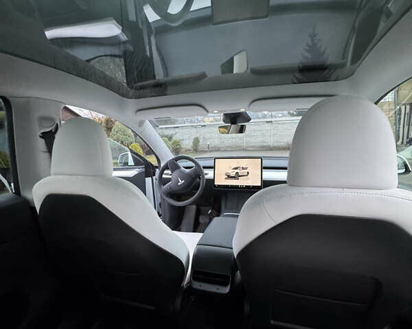 Білий Тесла Model Y, об'ємом двигуна 0 л та пробігом 8 тис. км за 34500 $, фото 15 на Automoto.ua
