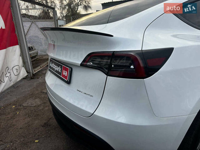 Белый Тесла Model Y, объемом двигателя 0 л и пробегом 25 тыс. км за 33290 $, фото 13 на Automoto.ua