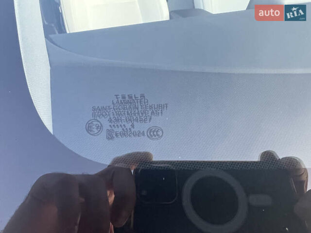 Белый Тесла Model Y, объемом двигателя 0 л и пробегом 8 тыс. км за 33000 $, фото 19 на Automoto.ua