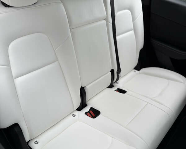 Белый Тесла Model Y, объемом двигателя 0 л и пробегом 23 тыс. км за 26500 $, фото 21 на Automoto.ua