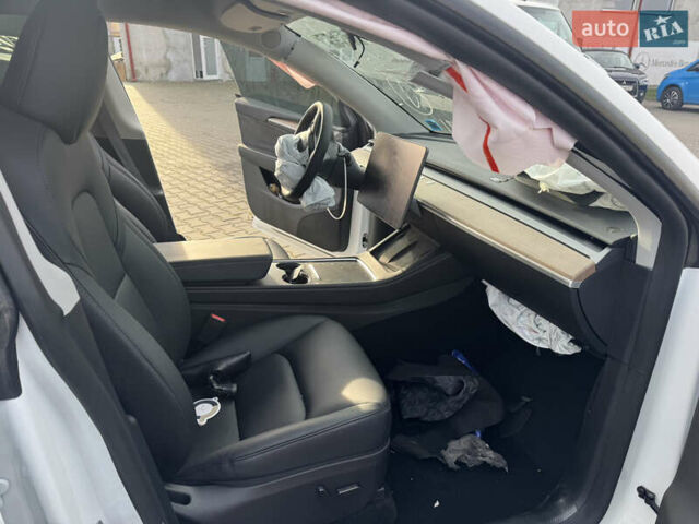 Белый Тесла Model Y, объемом двигателя 0 л и пробегом 5 тыс. км за 17800 $, фото 23 на Automoto.ua
