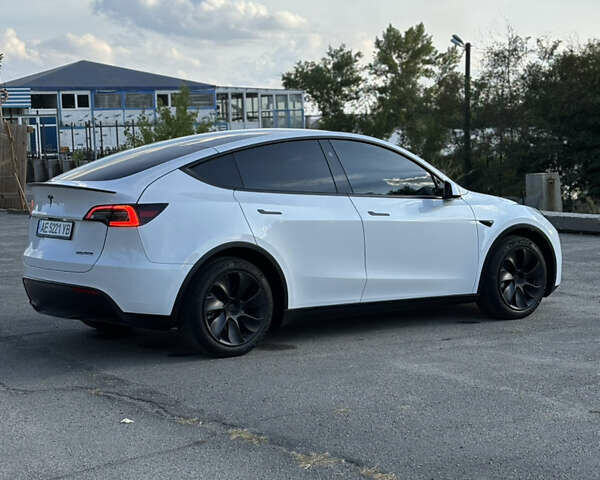 Белый Тесла Model Y, объемом двигателя 0 л и пробегом 24 тыс. км за 27800 $, фото 2 на Automoto.ua