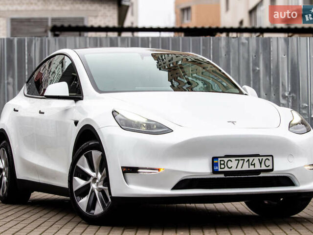 Білий Тесла Model Y, об'ємом двигуна 0 л та пробігом 11 тис. км за 30000 $, фото 4 на Automoto.ua