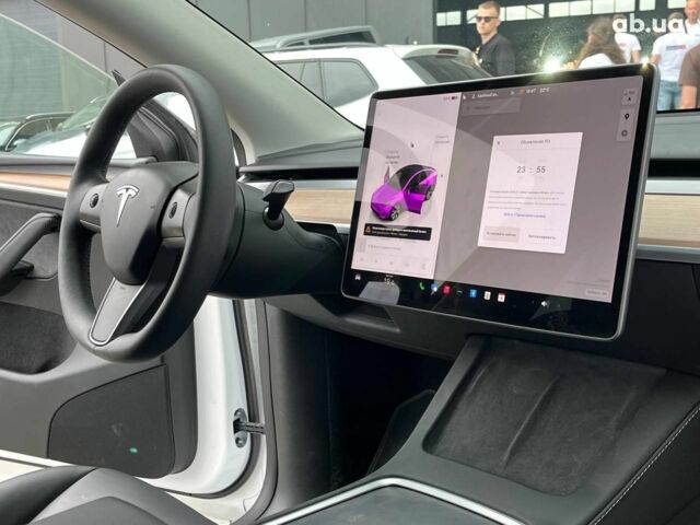 Белый Тесла Model Y, объемом двигателя 0 л и пробегом 33 тыс. км за 34890 $, фото 14 на Automoto.ua