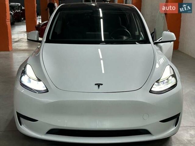 Белый Тесла Model Y, объемом двигателя 0 л и пробегом 25 тыс. км за 31500 $, фото 14 на Automoto.ua