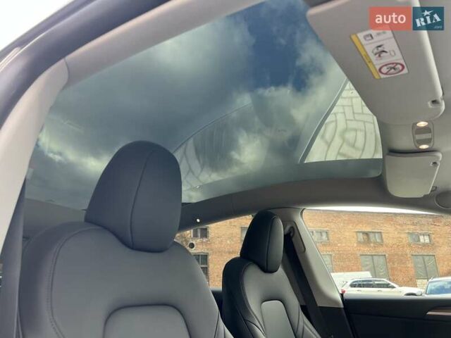 Белый Тесла Model Y, объемом двигателя 0 л и пробегом 2 тыс. км за 34500 $, фото 14 на Automoto.ua