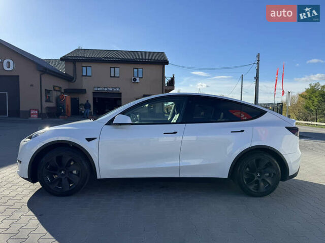 Белый Тесла Model Y, объемом двигателя 0 л и пробегом 26 тыс. км за 29900 $, фото 59 на Automoto.ua