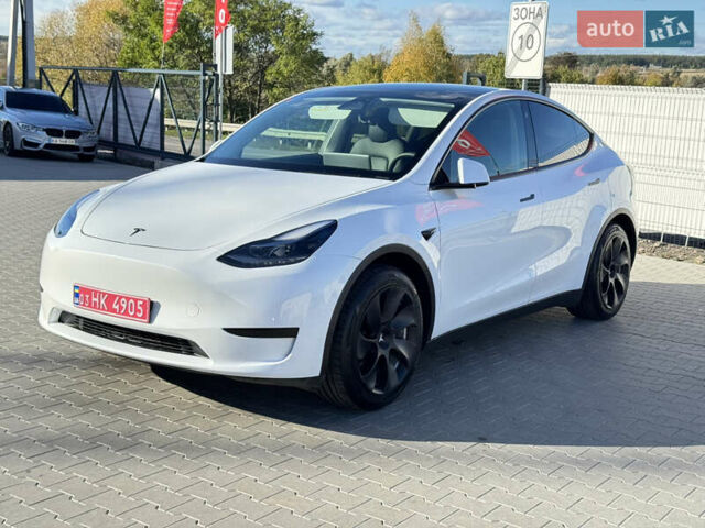 Белый Тесла Model Y, объемом двигателя 0 л и пробегом 26 тыс. км за 29900 $, фото 65 на Automoto.ua