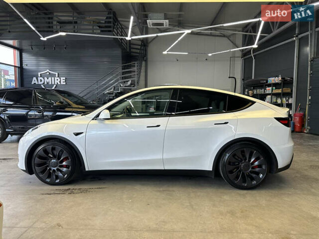 Белый Тесла Model Y, объемом двигателя 0 л и пробегом 22 тыс. км за 34500 $, фото 5 на Automoto.ua