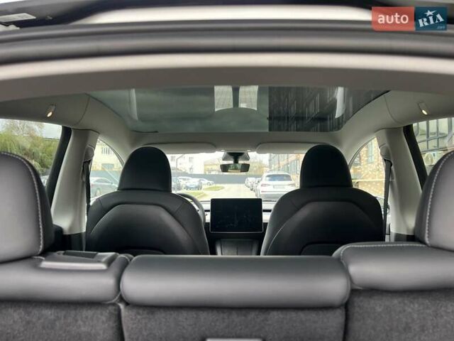 Белый Тесла Model Y, объемом двигателя 0 л и пробегом 2 тыс. км за 34500 $, фото 43 на Automoto.ua