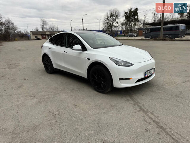 Белый Тесла Model Y, объемом двигателя 0 л и пробегом 10 тыс. км за 32000 $, фото 6 на Automoto.ua